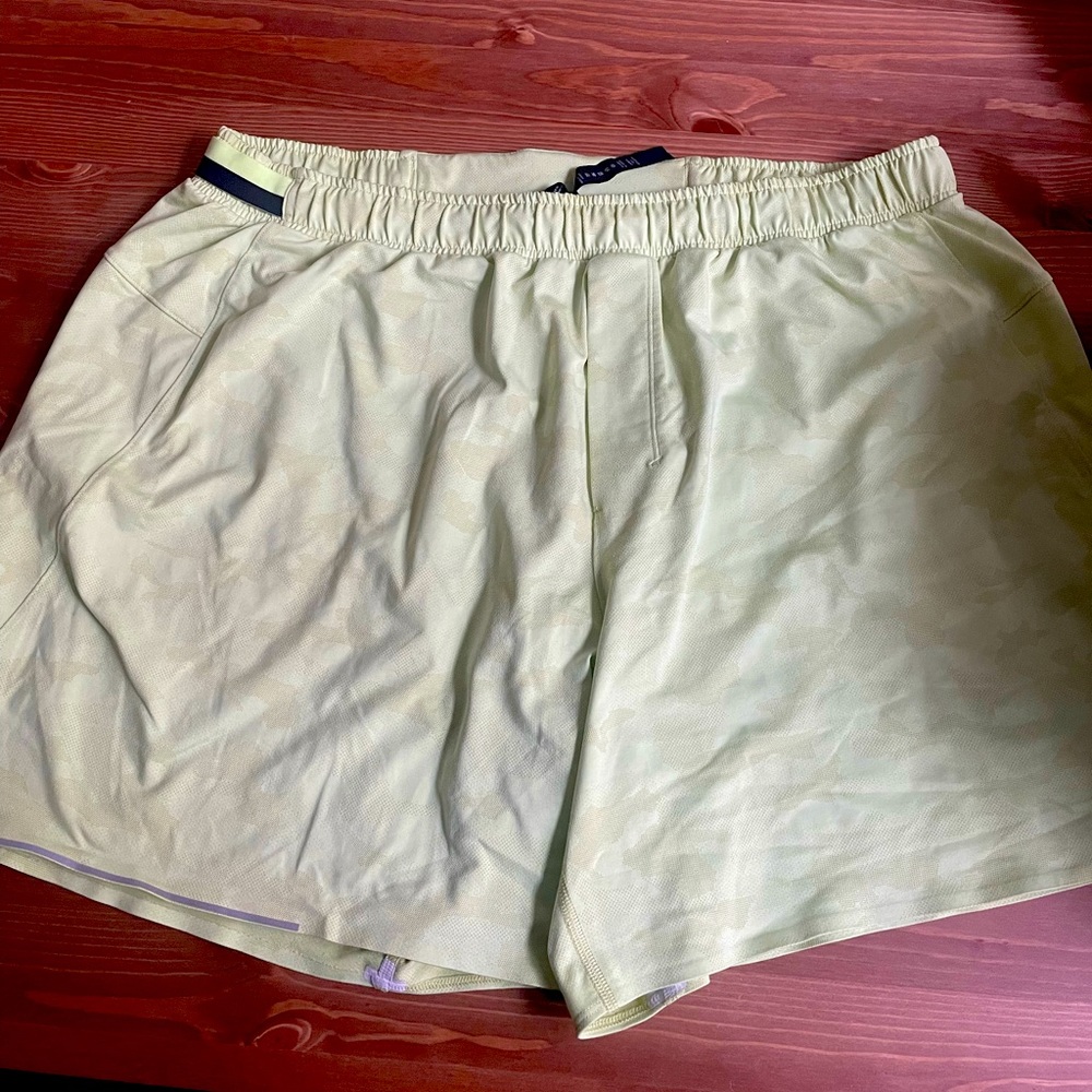 Lululemon surge shorts size XXL